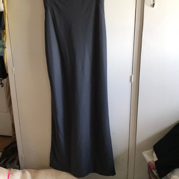 Long evening gown - Picture 2 of 3